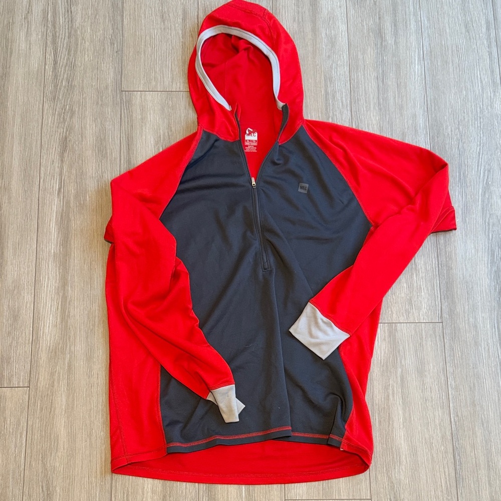 MEC Red and Gray Slim Fit Pullover